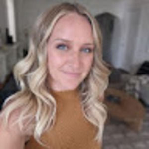 Meet your Posher, Jasmine